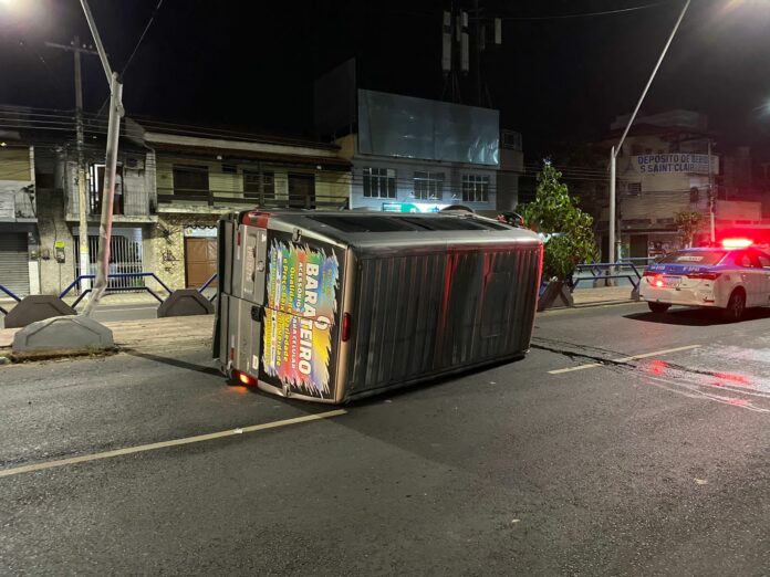 6E324C34-FB0E-42E1-BC16-628F1D5ECDC5