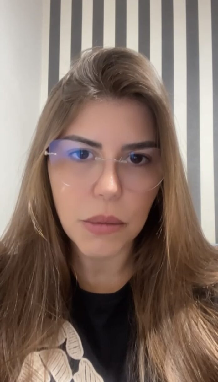 A4B4B385-55F3-49C9-BC11-BABCA356ED4D