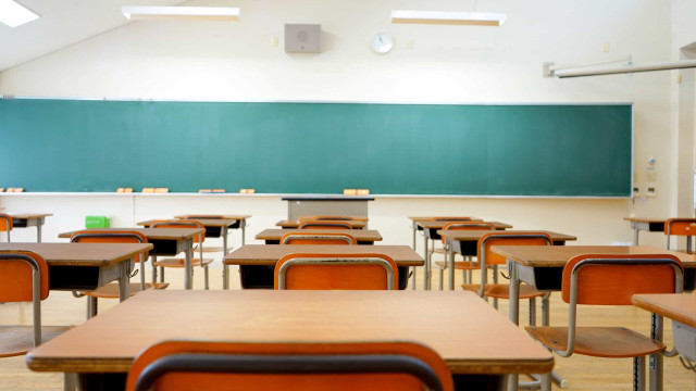 MPF recorre para tentar proibir colégios militares de exigirem corte de cabelo e cor de esmalte