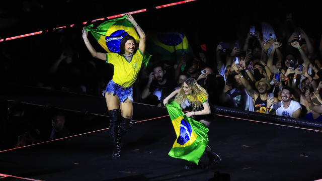 SP: Parada LGBT+ pede que público resgate cores da bandeira do Brasil
