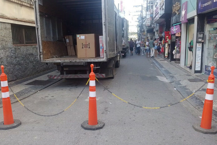 2E5881C0-AD7C-469C-9A61-A6045F1B357A