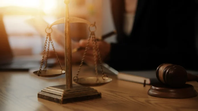 Homem confessa homicídio em tiroteio que matou dois sem-teto em Las Vegas