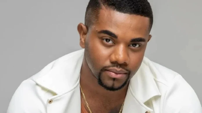 Ex-BBB Davi diz que precisa 'matar aula' da faculdade por causa da fama