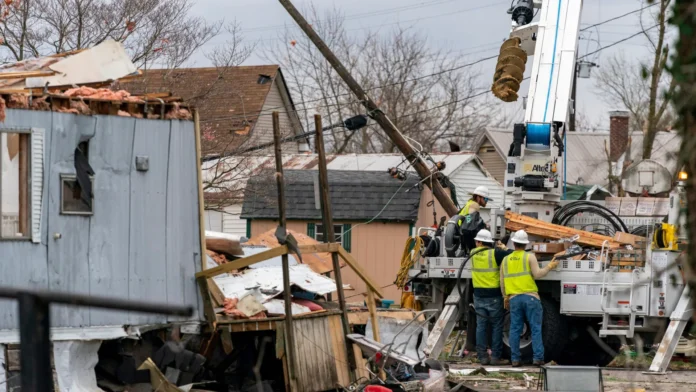 Mais de 30 mortos em tempestades violentas e tornados nos EUA