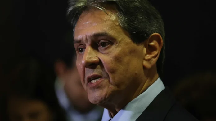 TRF2 concede prisão domiciliar ao ex-deputado Roberto Jefferson