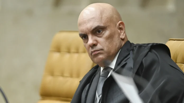 Moraes cita vídeos de Paulo Figueiredo para considerá-lo notificado por trama golpista