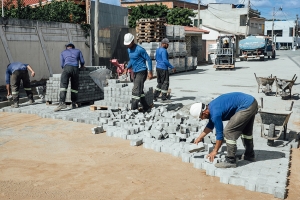 Obra em rua no Centro de SFI continua a pleno vapor