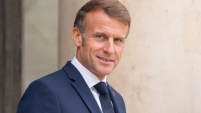 Macron é barrado em Nova York para passagem de comitiva de Trump