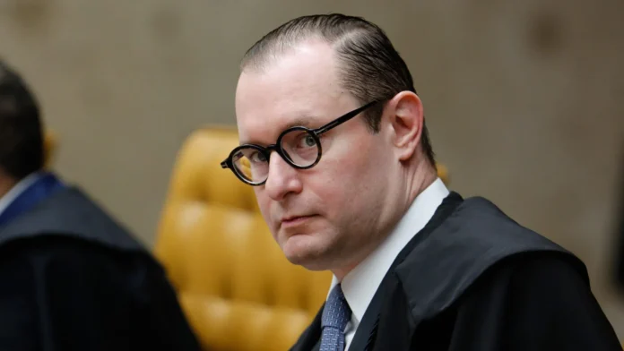 Zanin vota para manter Moro réu por calúnia contra Gilmar Mendes