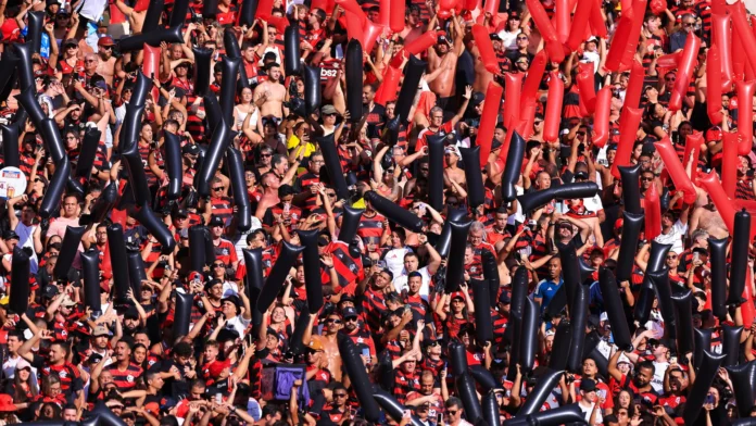 Flamengo justifica preço mínimo de R$ 350 contra Racing como 'final comercial'
