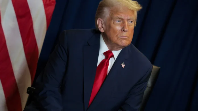 Bilionário amigo de Trump pagou militares durante o shutdown, diz jornal