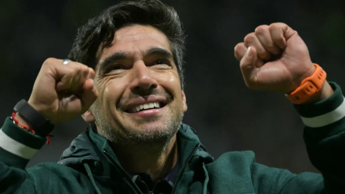 Choro e alívio: Abel Ferreira revela montanha-russa de emoções em 'noite mágica' com Palmeiras