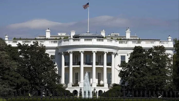 Dois militares são baleados próximos à Casa Branca