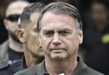 Bolsonaro relata em audiência de custódia problemas de saúde e uso de 5 medicamentos