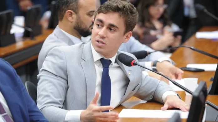 Juiz manda X apagar post em que Nikolas chama PT de 'Partido dos Traficantes'