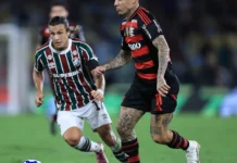 Fluminense aproveita falha de Rossi, bate Flamengo e alivia Palmeiras após empate
