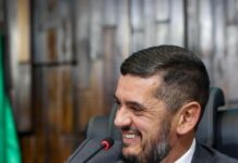 Plenário da Alerj revoga prisão de Rodrigo Bacellar após obter maioria dos votos