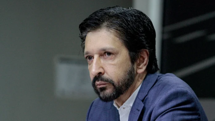 Nunes sanciona projeto que regulamenta motos por aplicativo na cidade de SP