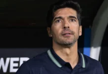 Abel esperou para renovar em momento que nunca chegou no ano do Palmeiras