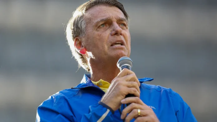 Médico diz que cirurgia de Bolsonaro no Natal deve durar de 3 a 4 horas
