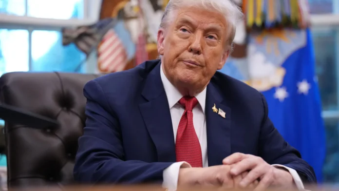 Chefe de gabinete de Trump diz a revista que ele tem 'personalidade de alcoólatra'