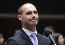 Após cassação, Eduardo Bolsonaro diz que perda do mandato é ‘medalha de honra’