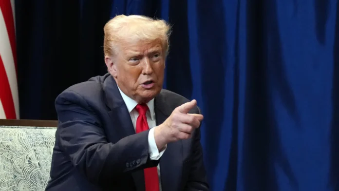 Governo Trump tem até esta sexta (19) para divulgar arquivos do caso Epstein