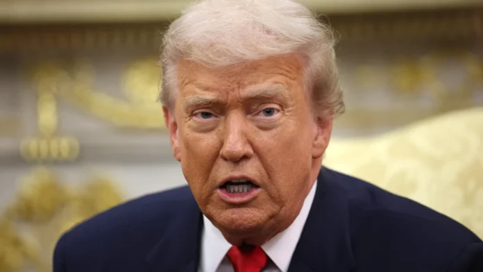 Trump assina decreto que equipara fentanil a arma de destruição em massa