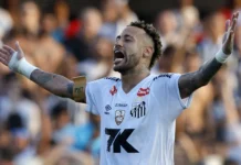 Neymar chora, dá volta olímpica e se declara que seu ‘coração é do Santos’