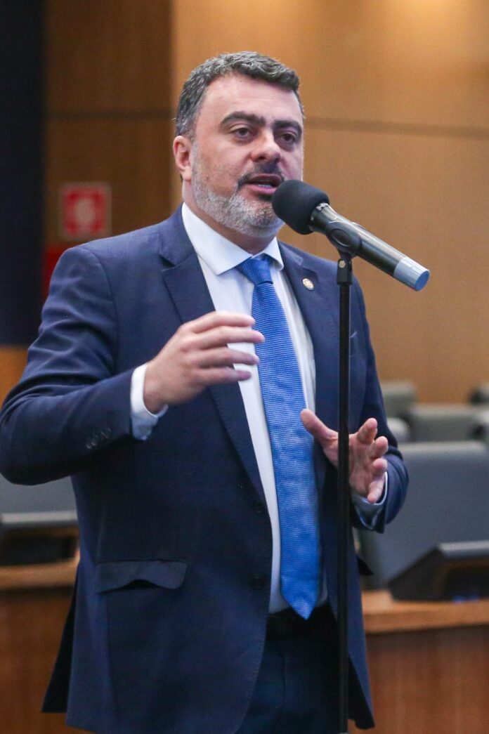 d86e1627-8e5a-4f93-9c22-f8523be1b800