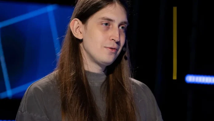 Felca chama audiência com Hytalo Santos de 'circo' após vídeo ser vazado