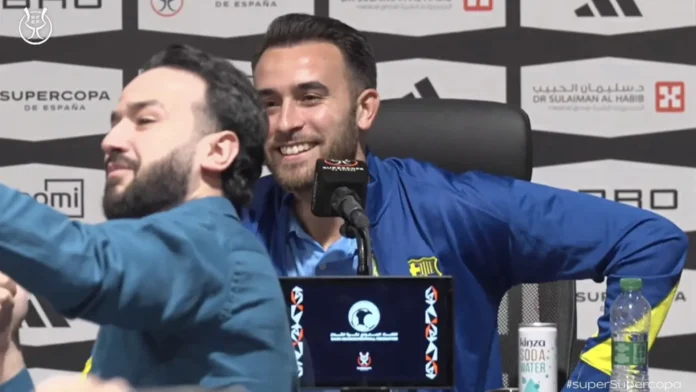 "Podemos tirar uma foto?". Momento surreal marca coletiva do Barcelona