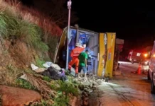 Acidente com ônibus clandestino em Minas Gerais deixa cinco pessoas mortas, incluindo um bebê