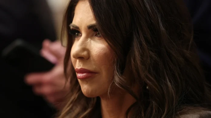 O que é a Mar-a-Lago face, nova tendência estética dos apoiadores de Trump