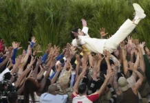 Bad Bunny supera Kendrick Lamar e quebra recorde de audiência no Super Bowl