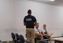 Guardas prendem ambulante que cobrou R$ 2,4 mil por latas de cerveja de turistas no Maracanã