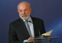 Lula cancela ida a posse de Kast no Chile após Flávio confirmar presença