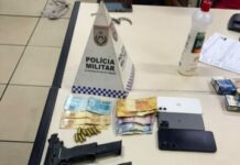 Três homens são presos e menor é apreendido com armas e drogas em São João da Barra