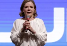 ‘Misógino arrogante da extrema direita’, diz Gleisi sobre conselheiro de Trump que criticou brasileiras