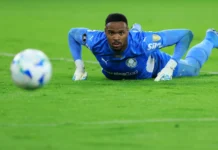 Racismo contra Carlos Miguel deve render multa de até R$ 100 mil ao Corinthians