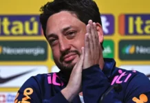 EUA não quis trocar dia, diz Arthur Elias sobre jogos simultâneos do Brasil