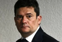 Moro se lança no PR ao lado de Flávio, ataca Lula e chama ato de Trump sobre PCC e CV de ‘extraordinário’