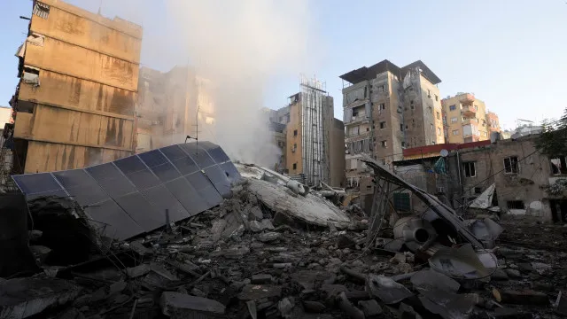 Israel ataca capital Beirute após matar ao menos 12 em operações no sul do Líbano
