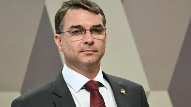 Flávio tenta descolar Ciro Nogueira de eleição e diz não poder responder por atos de quem tem proximidade