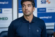 Flaco e Abel vivem entre tapas e beijos no Palmeiras