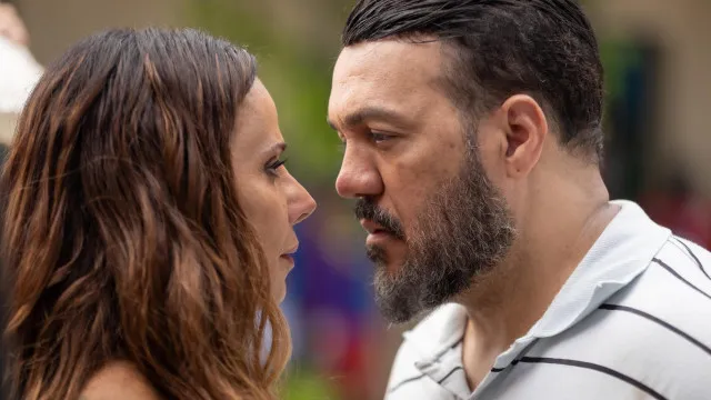 'Não faria cena de sexo', diz Viviane Araújo sobre cenas românticas com Belo em 'Três Graças'