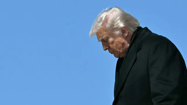Justiça manda retirar nome de Trump do Kennedy Center