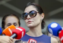 Bolsonaro é levado a hospital para passar por cirurgia, diz Michelle