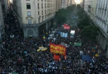 Marcha Universitária protesta contra cortes de Milei