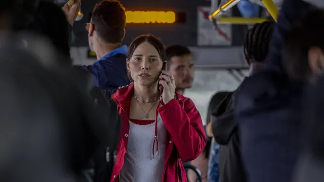 Novela 'Quem Ama Cuida' mostra em horário nobre desprezo de ricos por pobres